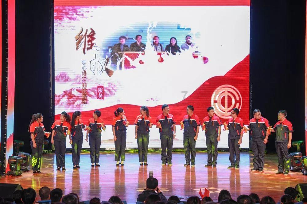 导演请谭凯来当霸总,谭凯“我就担心把靳东的光环抢走!”